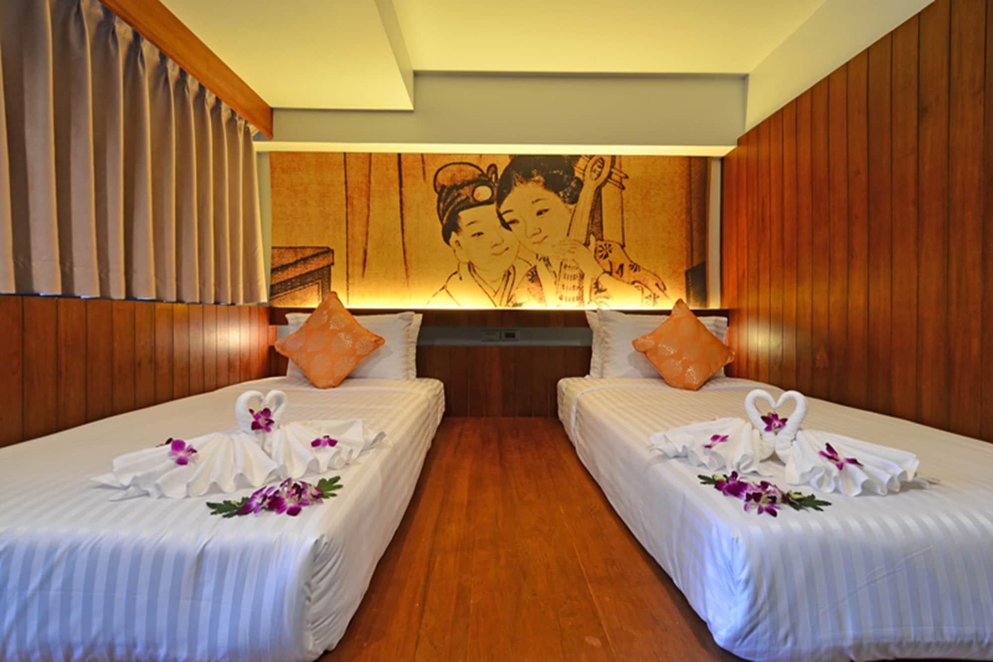 Lap Roi Karon Beachfront By Shanaya Exterior foto